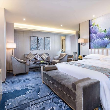 Hotel Ramada Shenzhen Baoan Extérieur photo